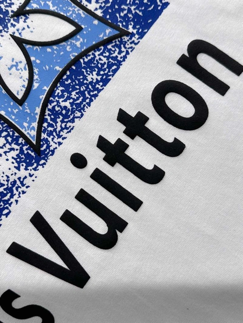 DailyWear Louis Vuitton T-Shirts 132523