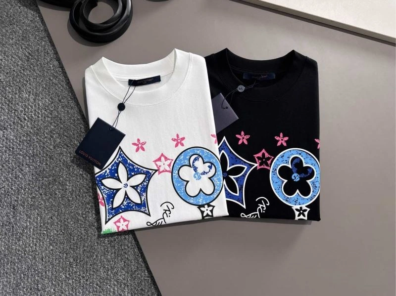 FreshLook Louis Vuitton T-Shirts 132521