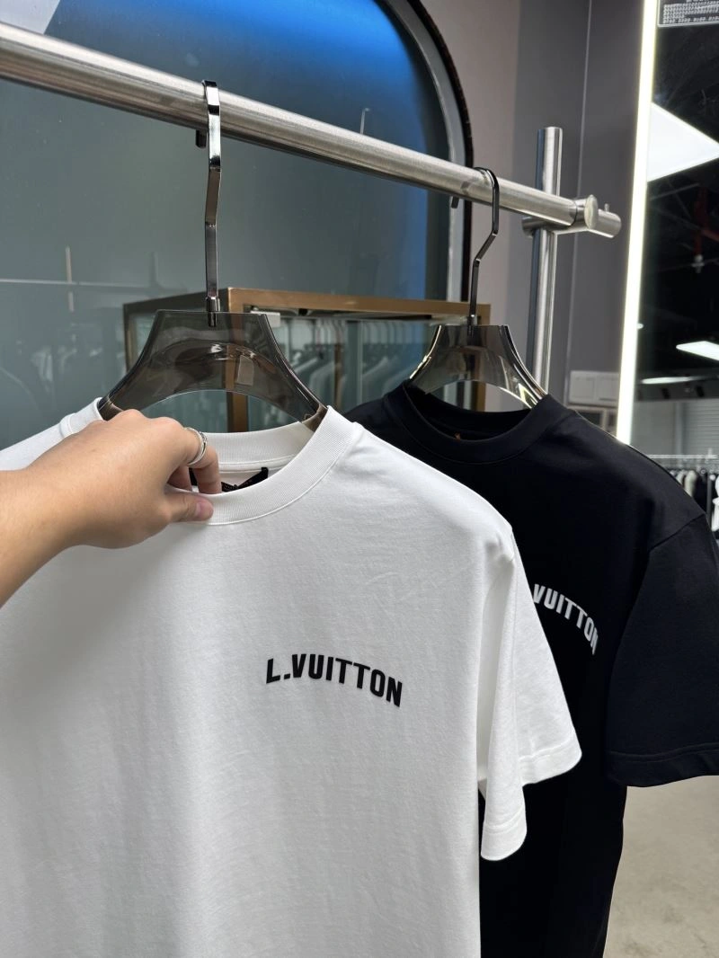 OdorResistant Louis Vuitton T-Shirts 132508
