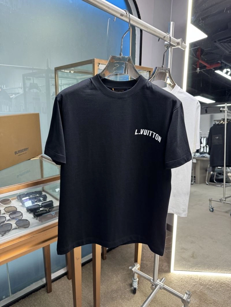 MultiPurpose Louis Vuitton T-Shirts 132499