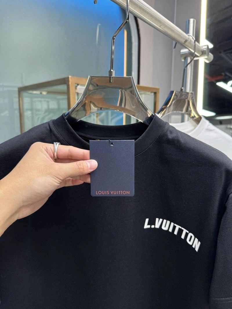 MultiPurpose Louis Vuitton T-Shirts 132499