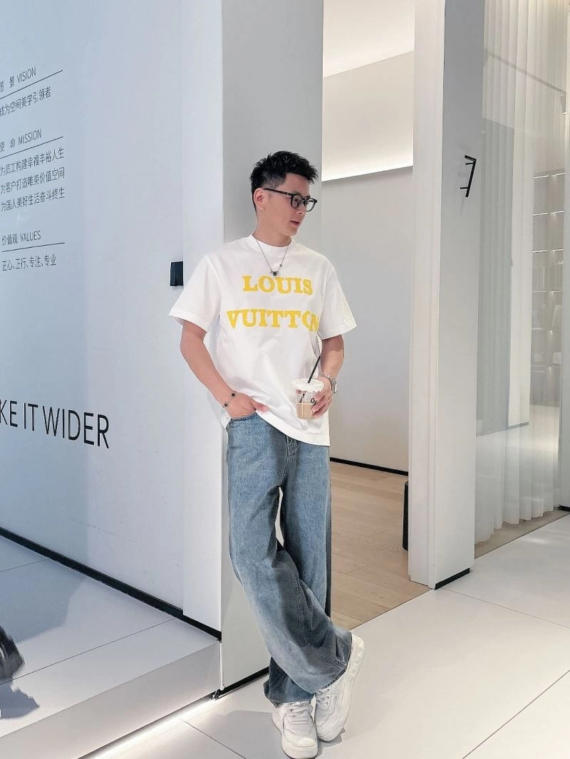 ComfortFit Louis Vuitton T-Shirts 132514