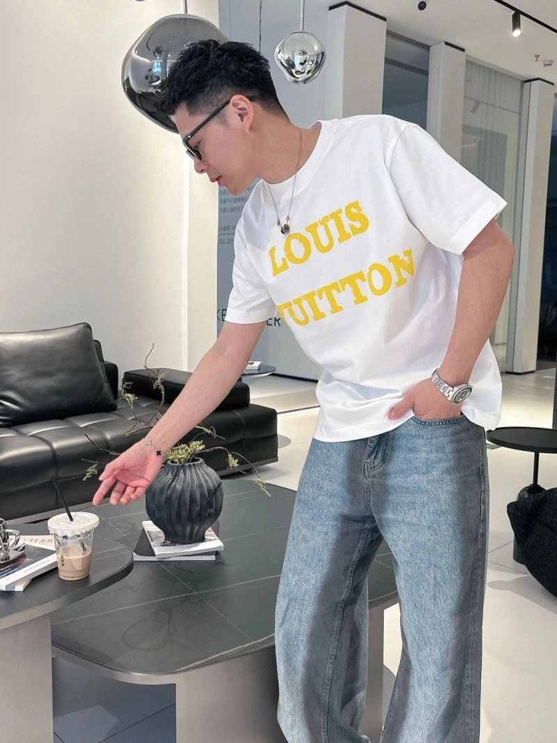 ComfortFit Louis Vuitton T-Shirts 132514