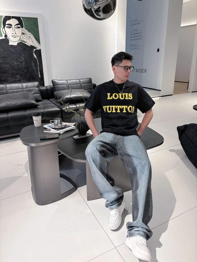 Louis Vuitton T-Shirts Affordable 132503