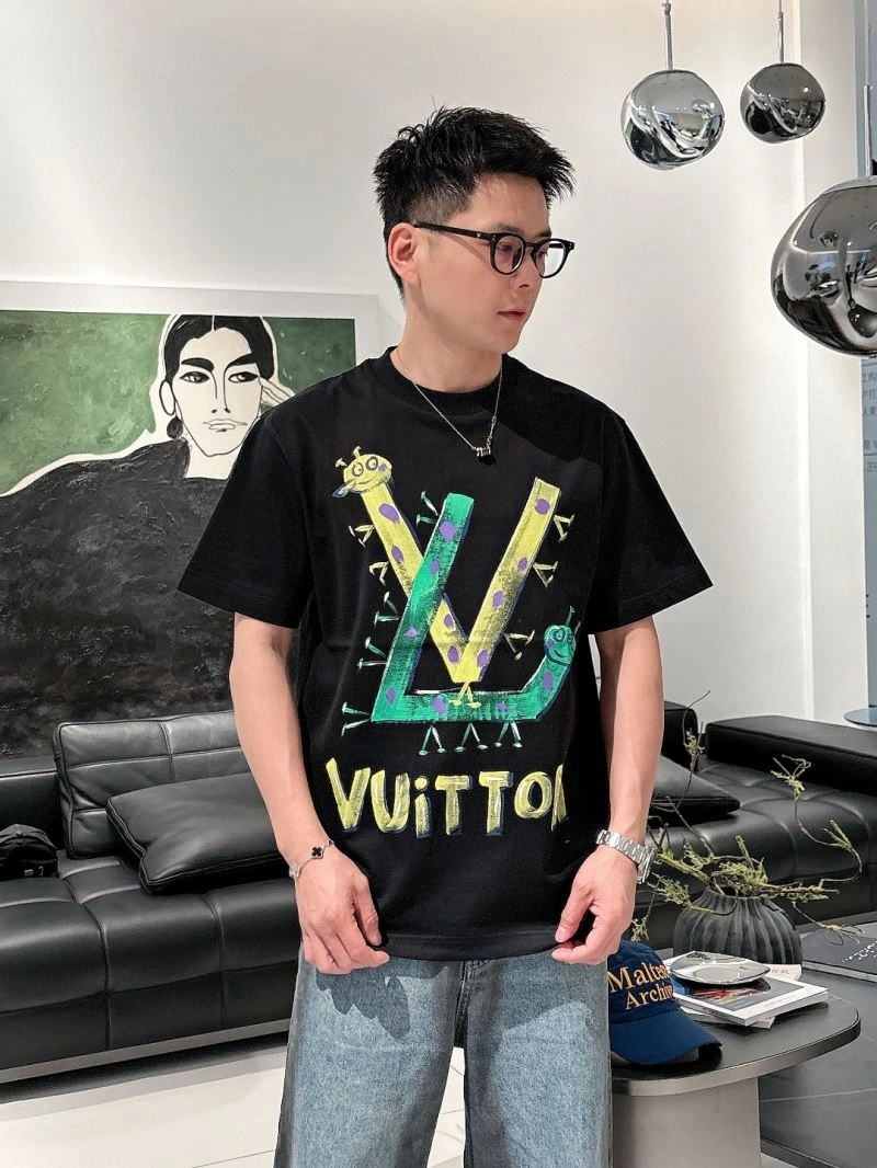 Louis Vuitton T-Shirts Youthful 132513