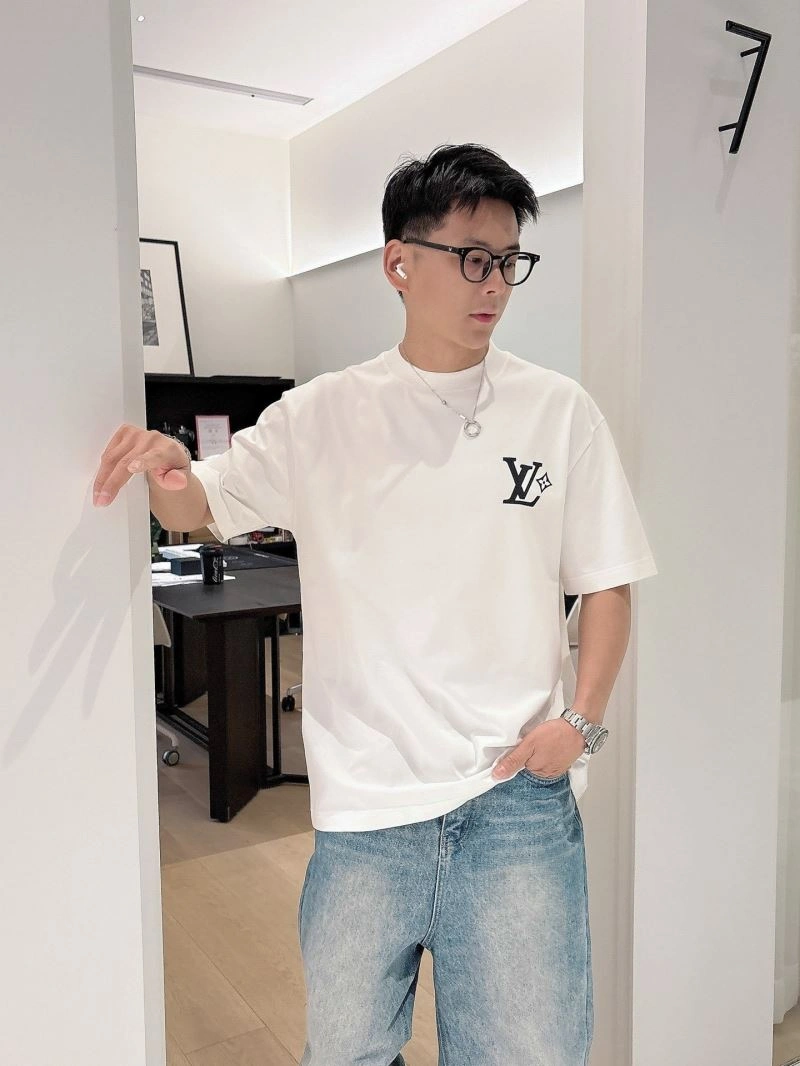 Louis Vuitton T-Shirts EasyMatch 132492