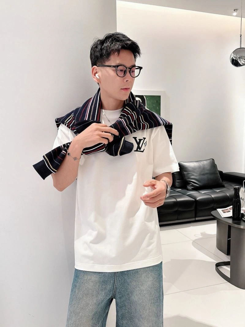 Louis Vuitton T-Shirts EasyMatch 132492