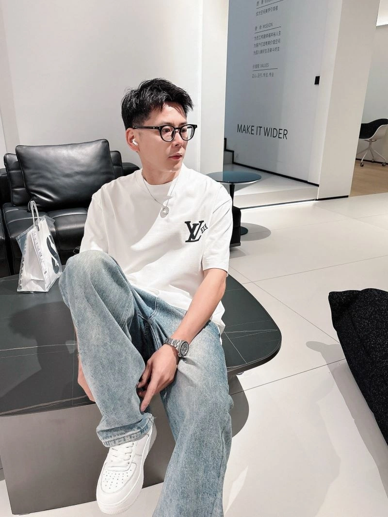 Louis Vuitton T-Shirts EasyMatch 132492