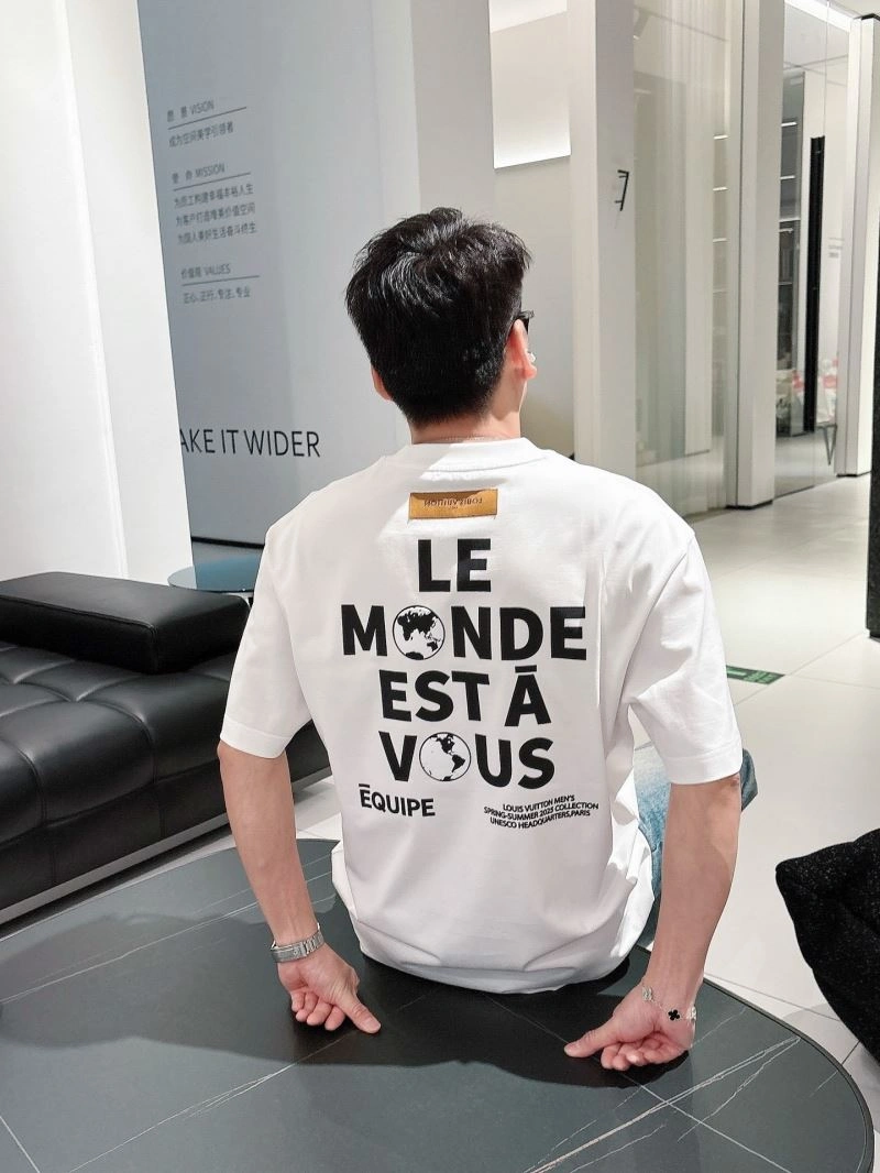 Louis Vuitton T-Shirts EasyMatch 132492