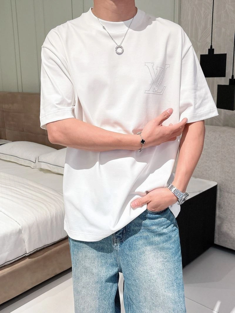 WellDesigned Louis Vuitton T-Shirts 132502