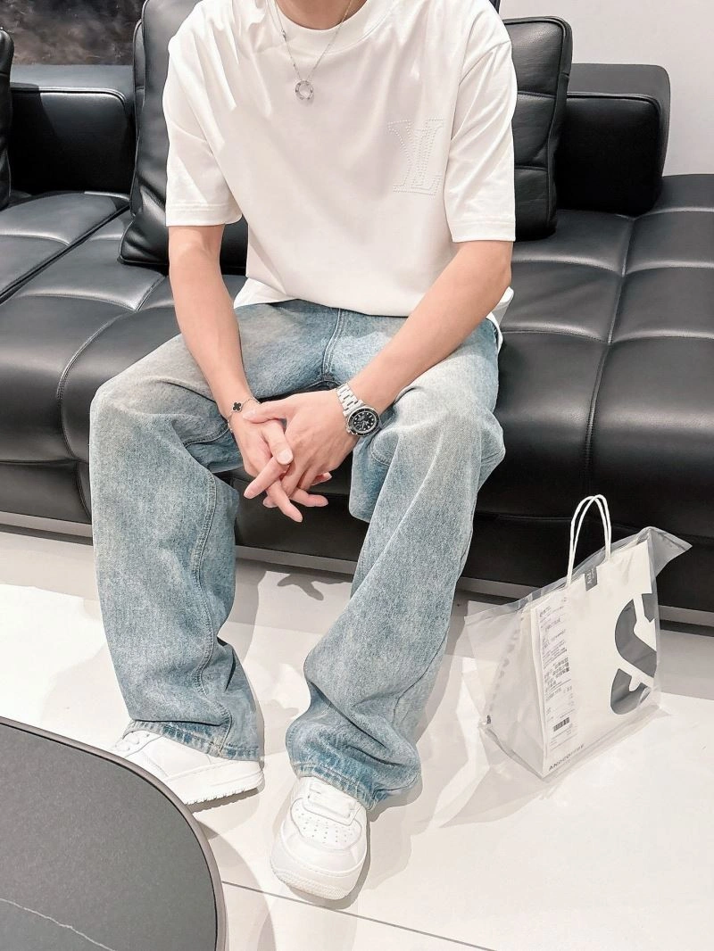 WellDesigned Louis Vuitton T-Shirts 132502