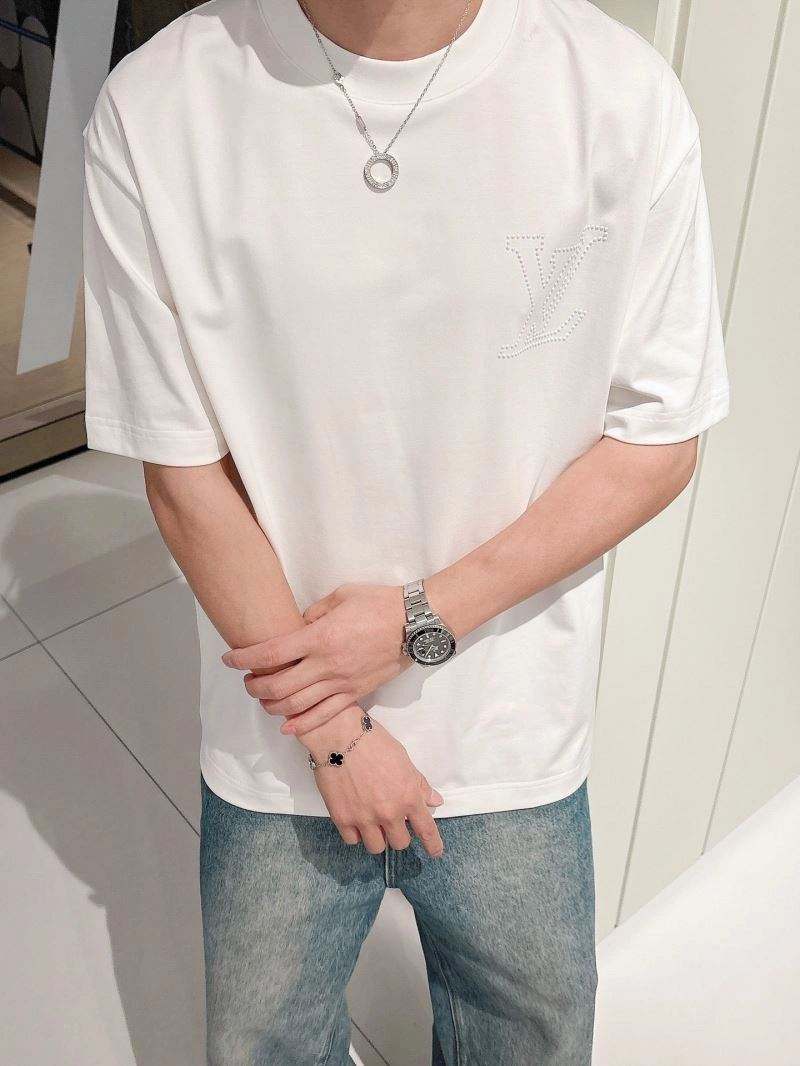 WellDesigned Louis Vuitton T-Shirts 132502