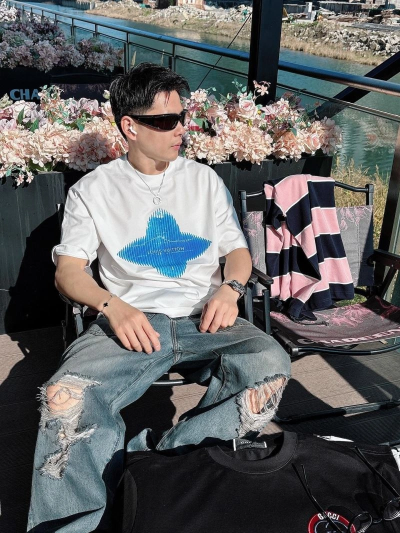 Louis Vuitton T-Shirts Affordable 132494