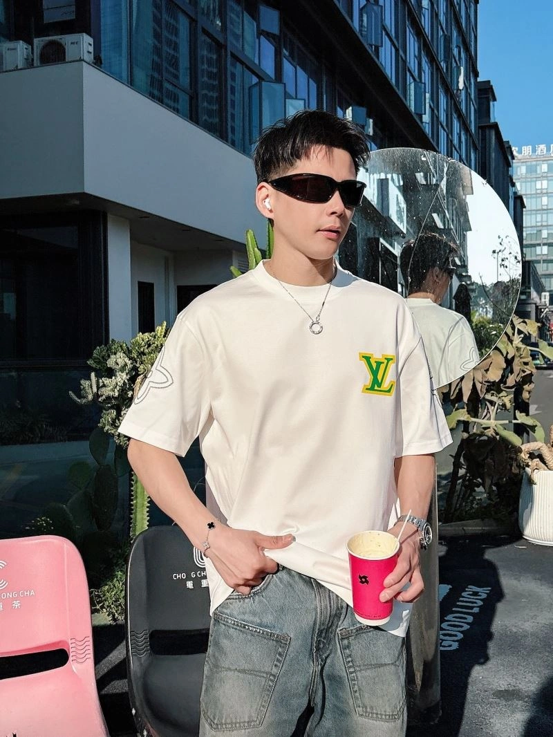 Youthful Louis Vuitton T-Shirts 132500