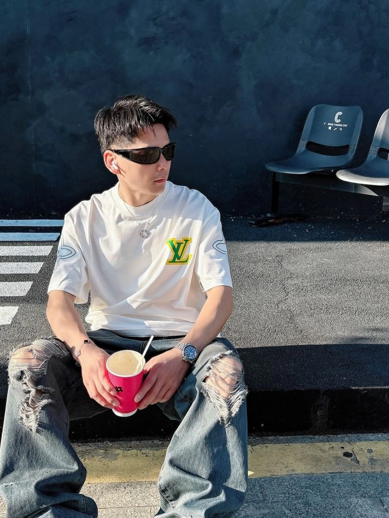 Youthful Louis Vuitton T-Shirts 132500