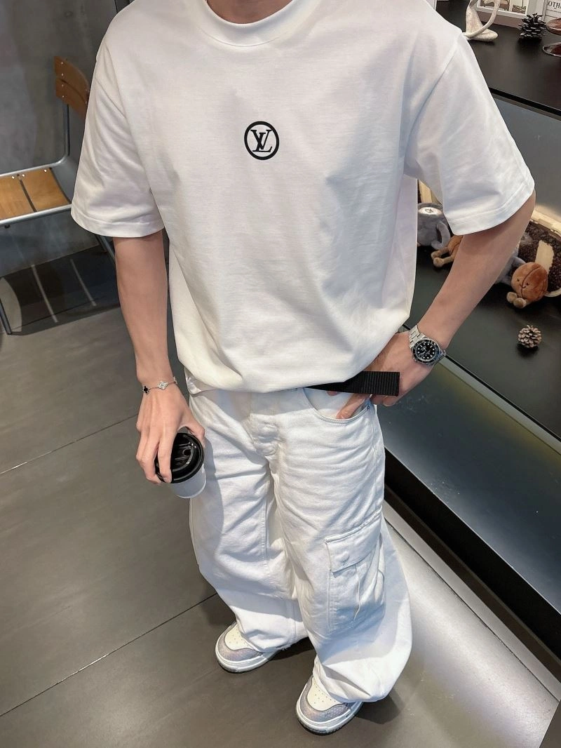 Louis Vuitton T-Shirts Comfortable 132497