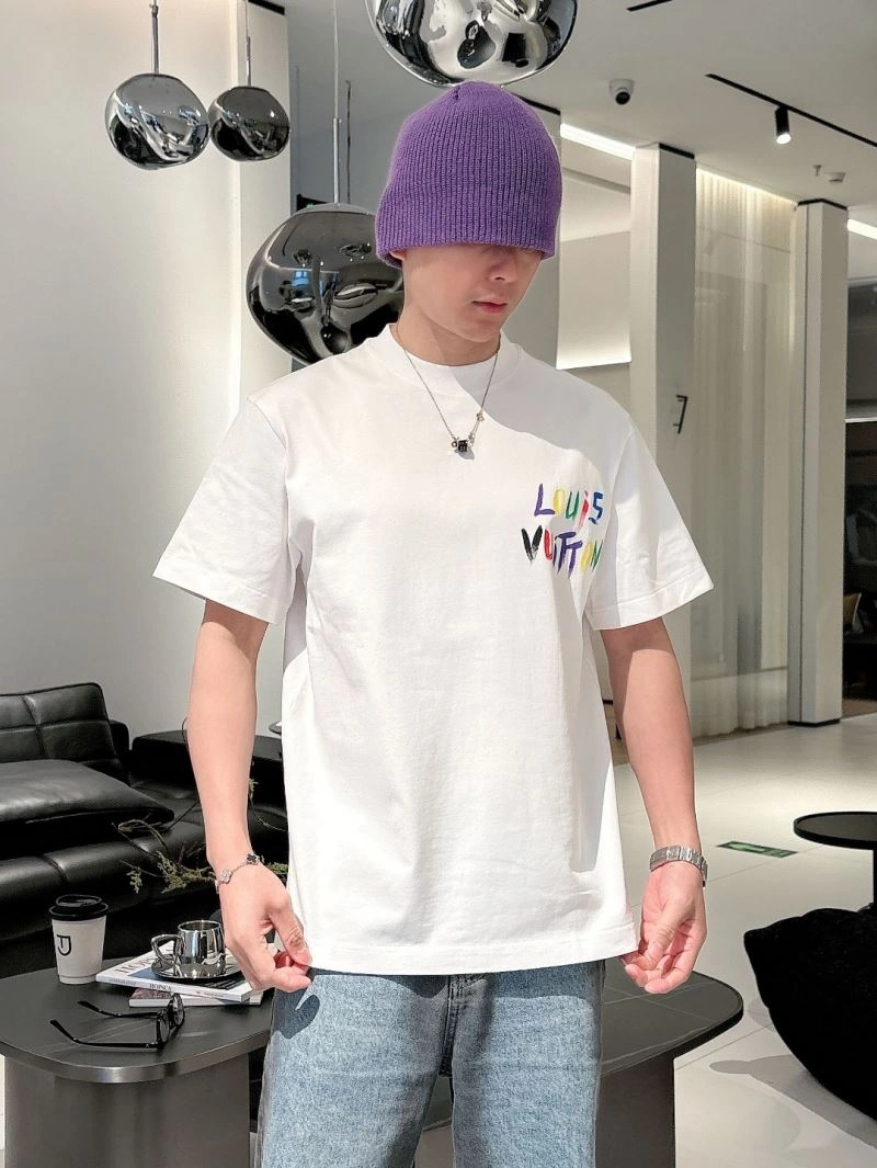 Supportive Louis Vuitton T-Shirts 132488