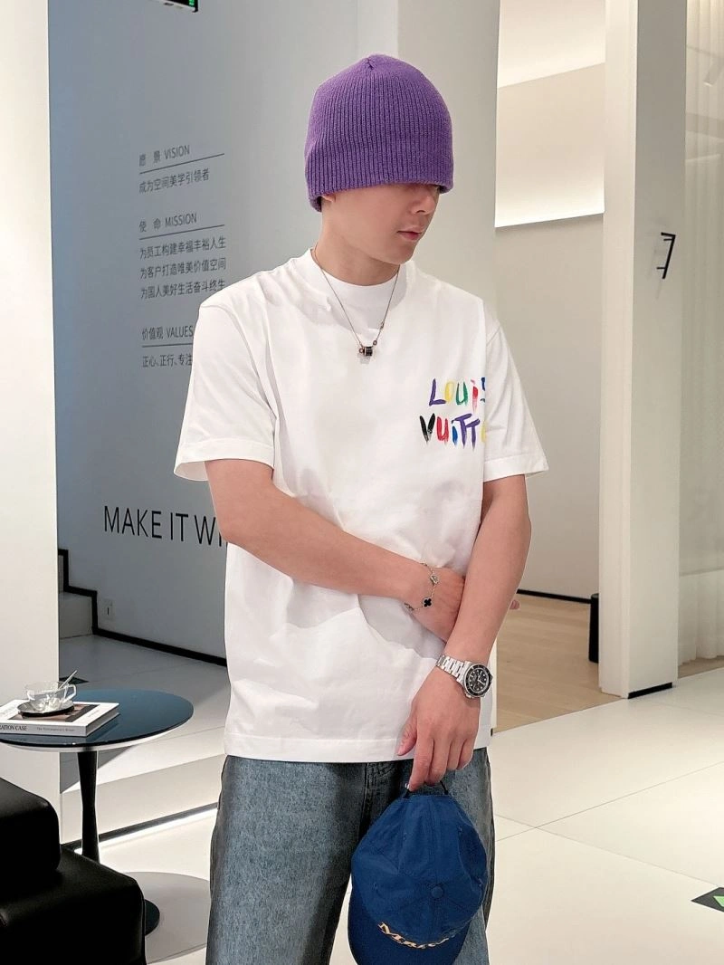 Supportive Louis Vuitton T-Shirts 132488