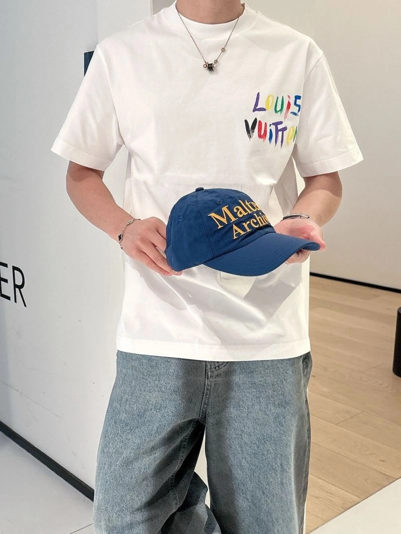 Supportive Louis Vuitton T-Shirts 132488