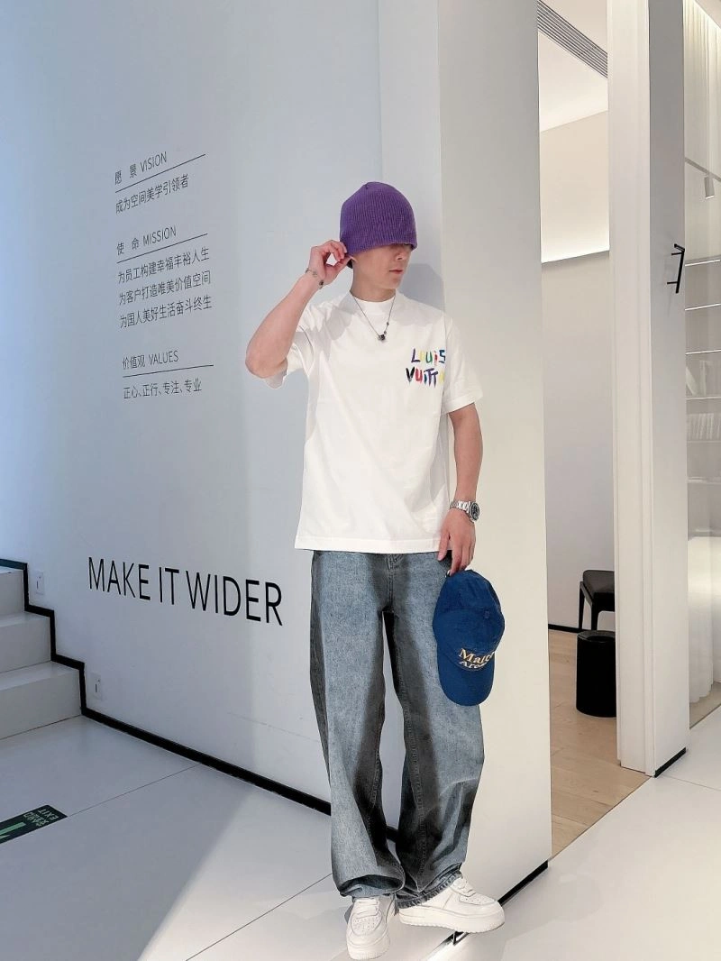 Supportive Louis Vuitton T-Shirts 132488