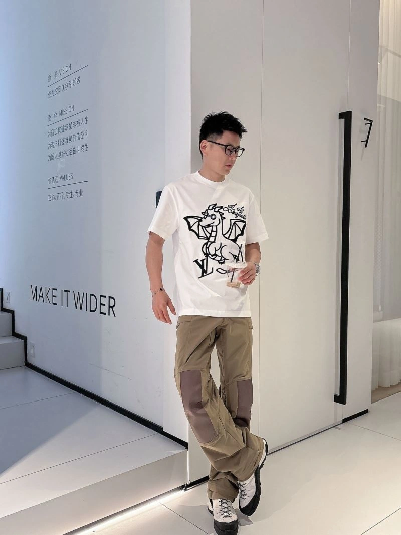 Louis Vuitton T-Shirts WaterResistant 132484