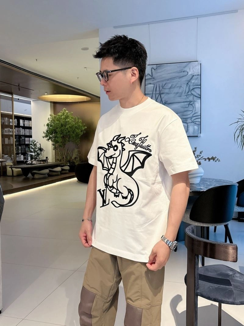 Louis Vuitton T-Shirts WaterResistant 132484