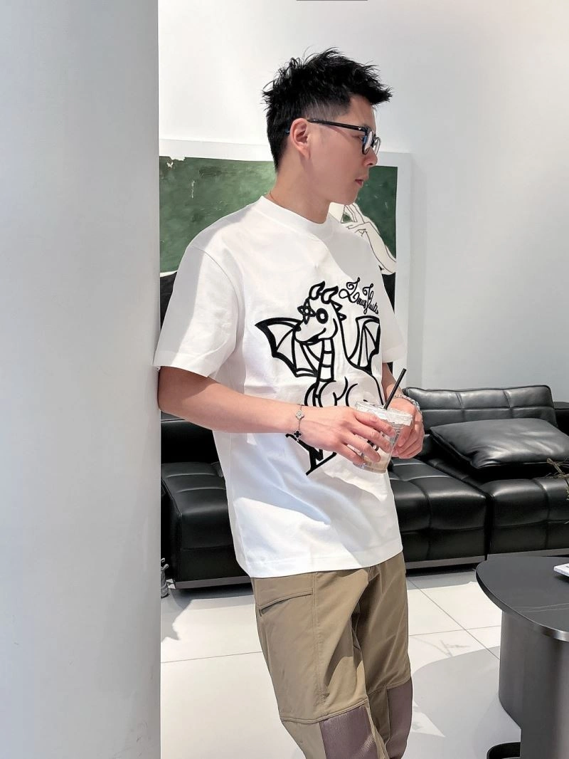 Louis Vuitton T-Shirts WaterResistant 132484