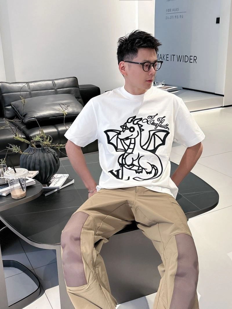 Louis Vuitton T-Shirts WaterResistant 132484
