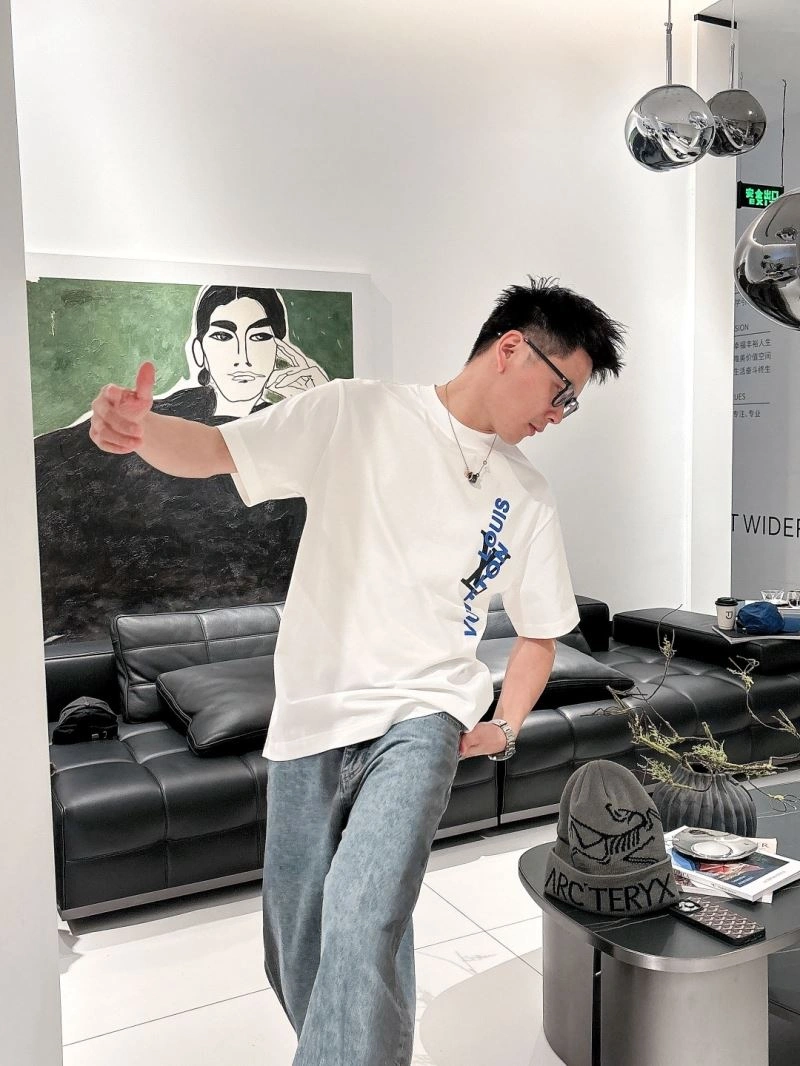 ZipUp Louis Vuitton T-Shirts 132483
