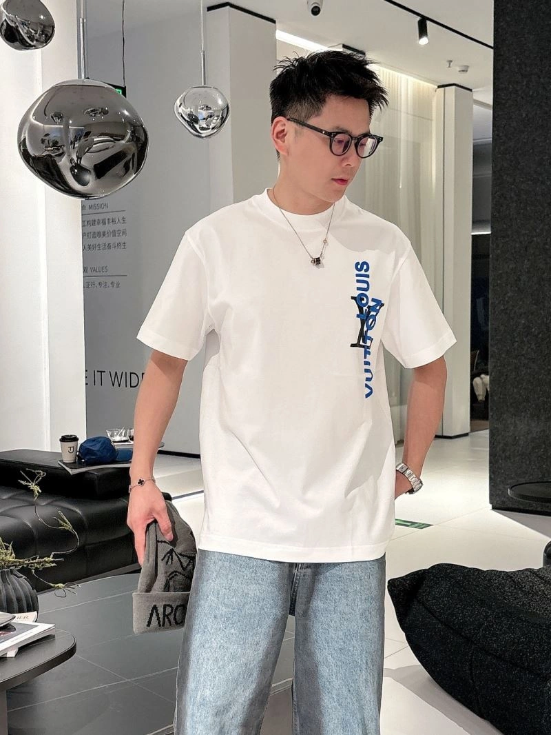 ZipUp Louis Vuitton T-Shirts 132483