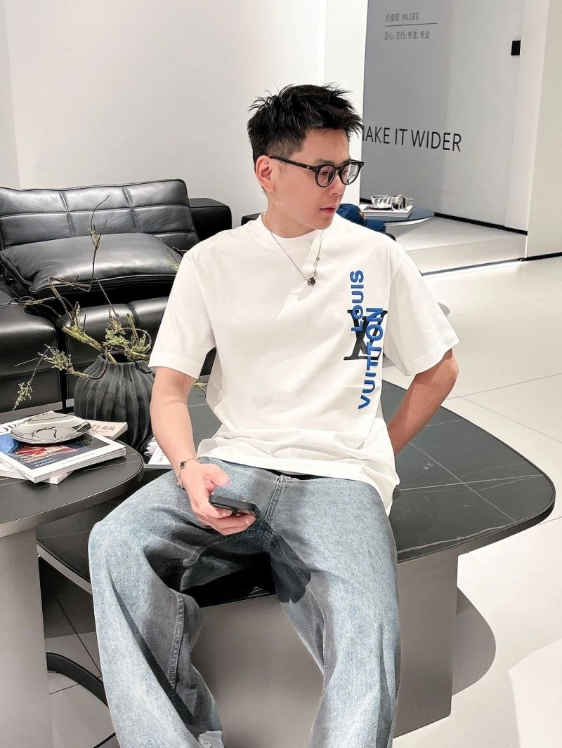 ZipUp Louis Vuitton T-Shirts 132483