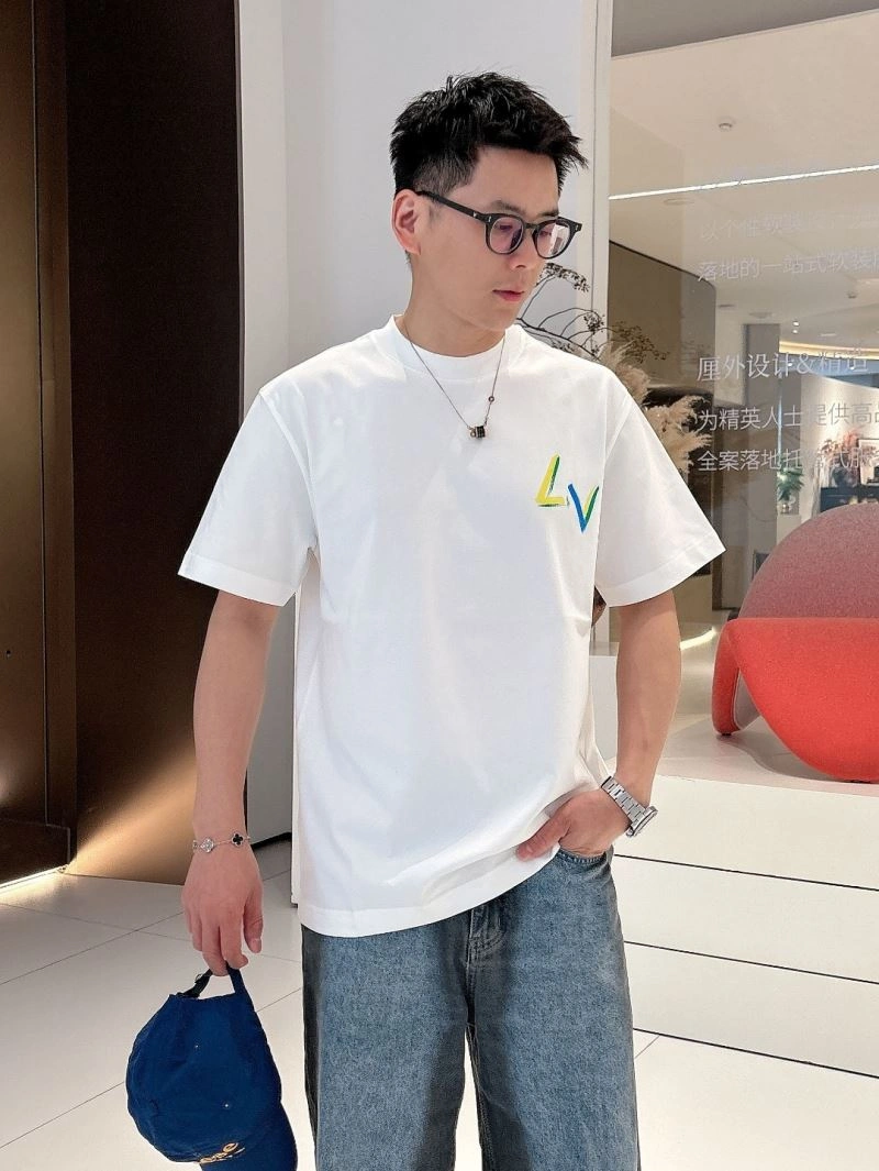 Louis Vuitton T-Shirts GoAnywhere 132478