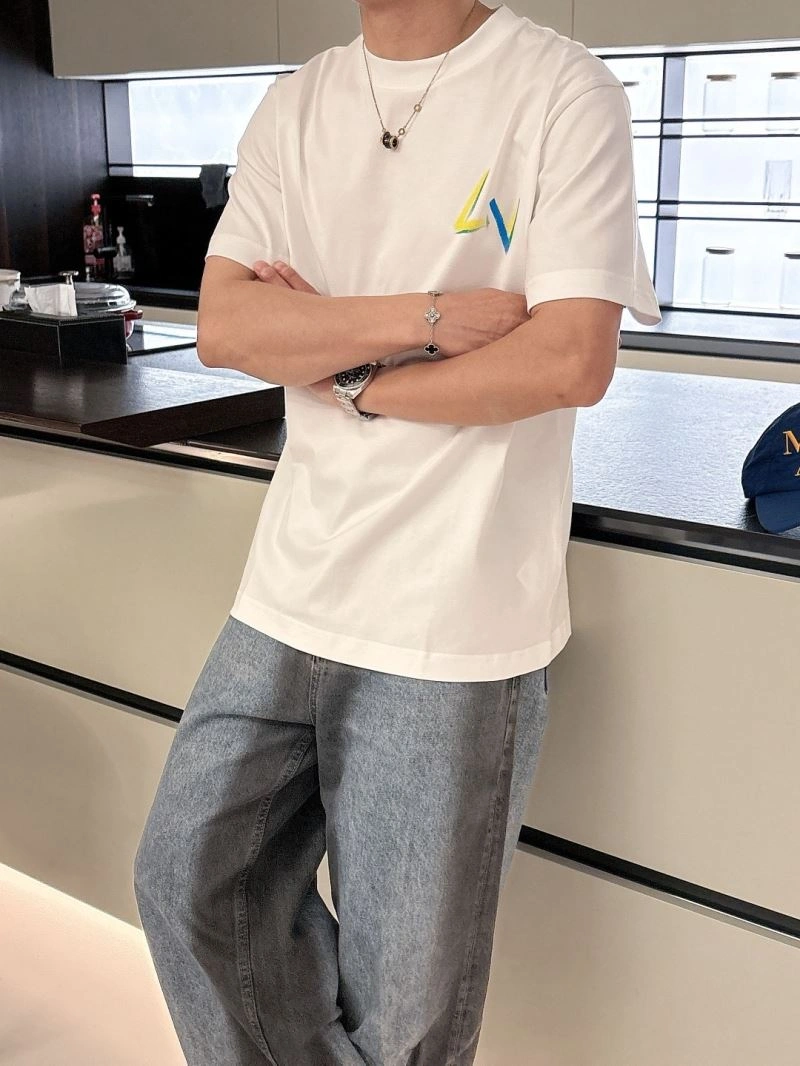 Louis Vuitton T-Shirts GoAnywhere 132478
