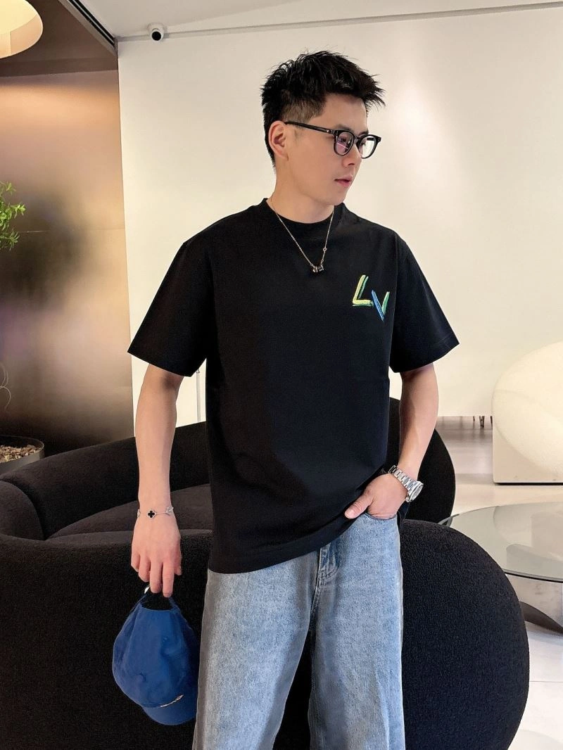 WellDesigned Louis Vuitton T-Shirts 132480