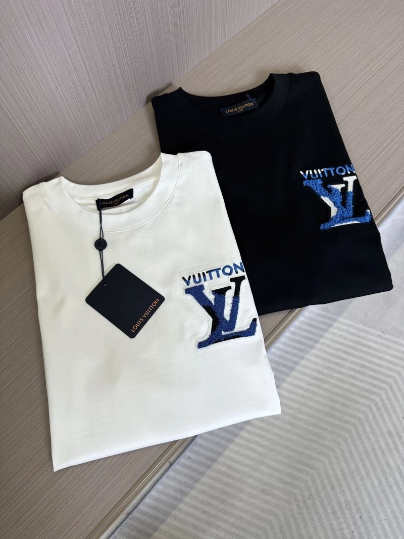 Louis Vuitton T-Shirts Youthful 132476