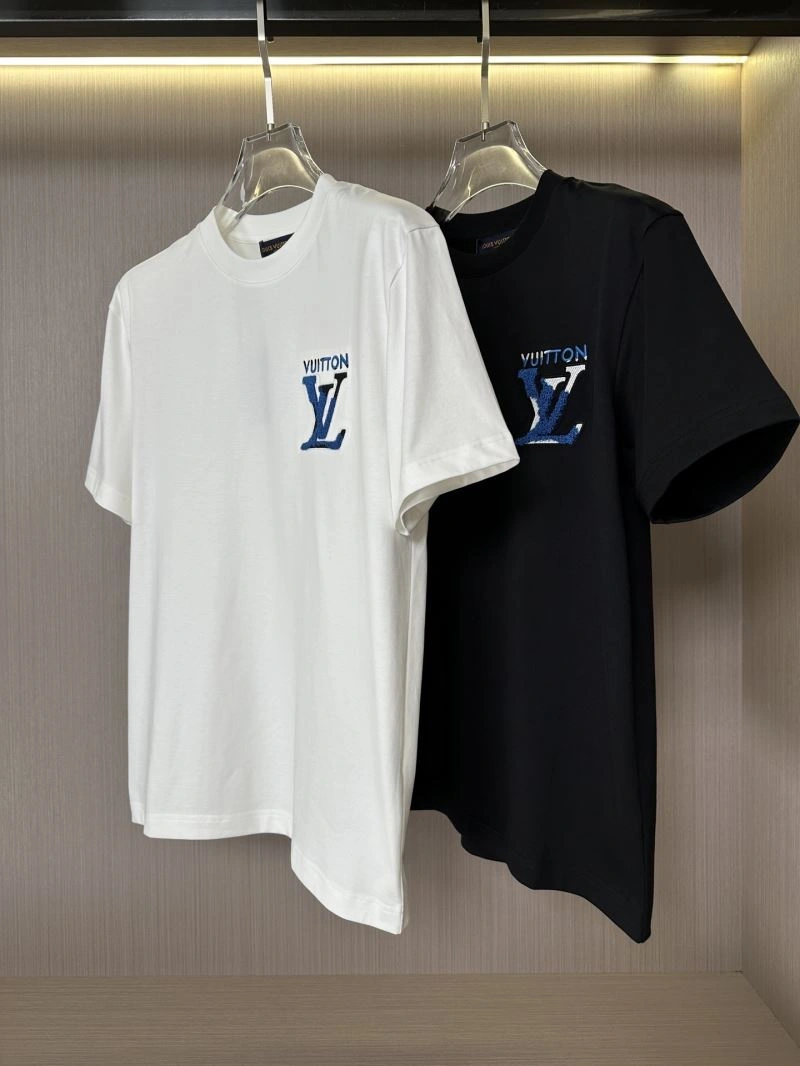 Louis Vuitton T-Shirts Youthful 132476