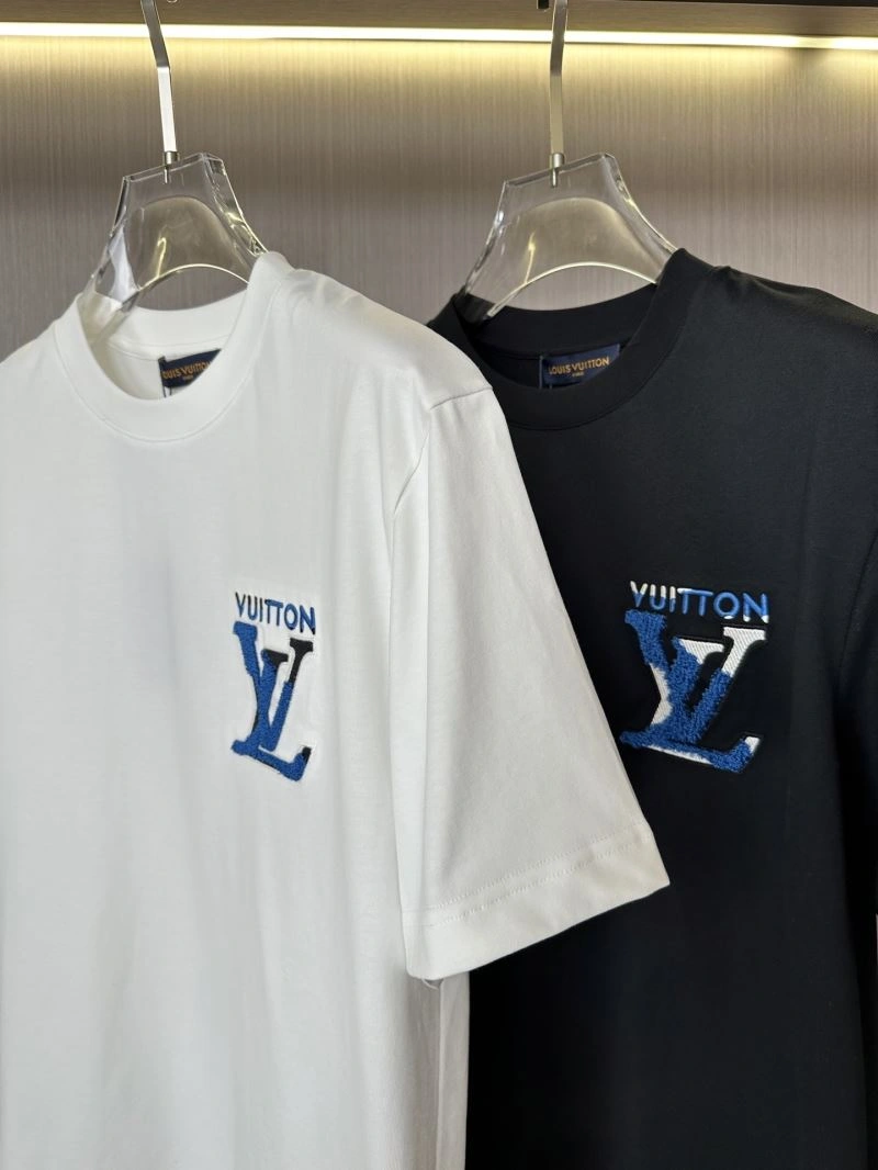 Louis Vuitton T-Shirts Youthful 132476
