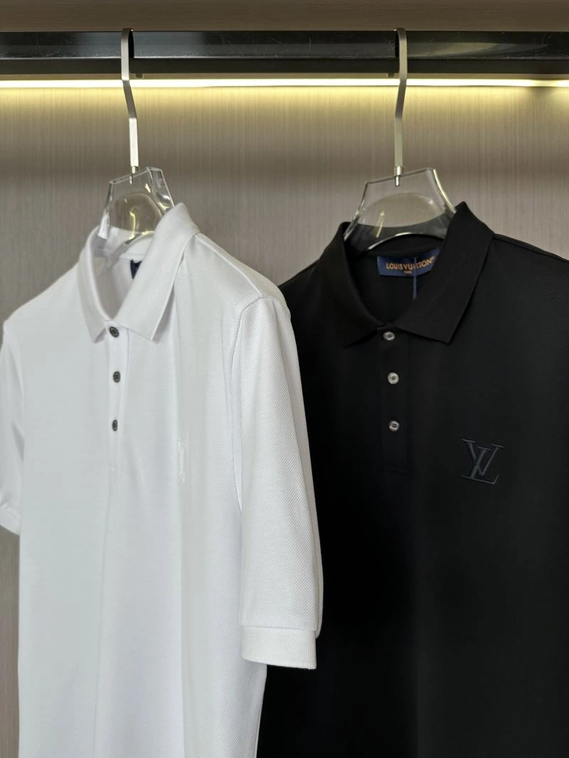 Lightweight Louis Vuitton T-Shirts 132469
