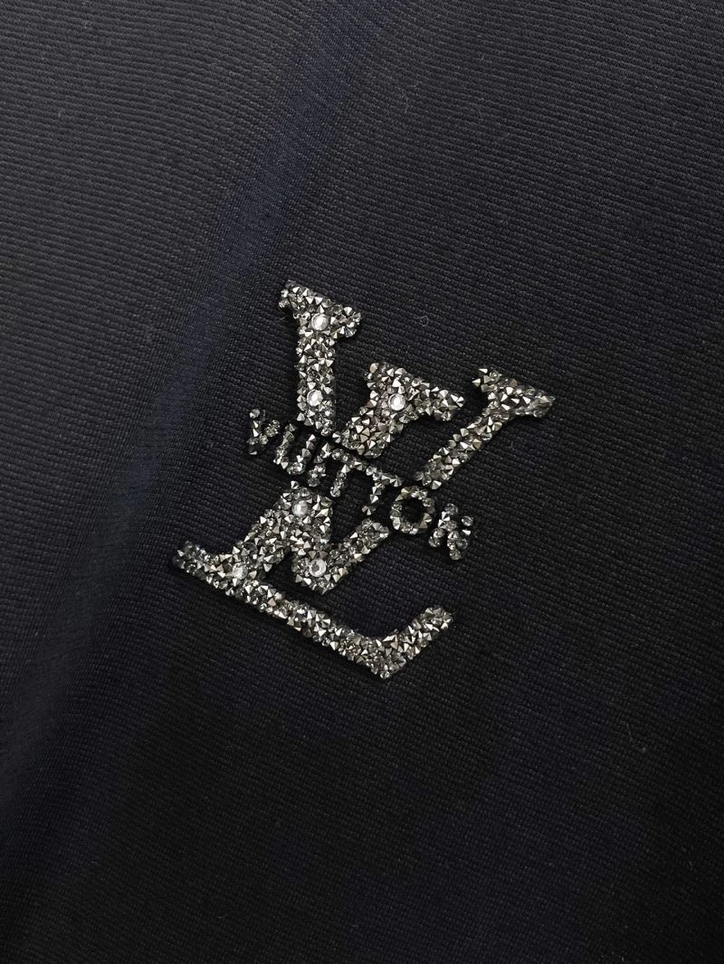 Resilient Louis Vuitton T-Shirts 132456
