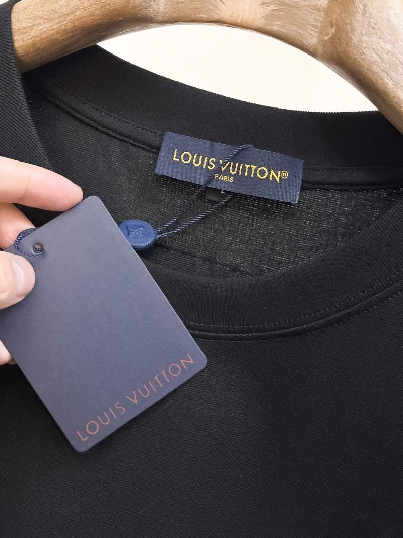 Resilient Louis Vuitton T-Shirts 132456