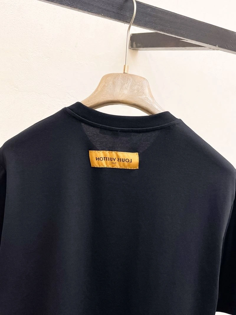 Resilient Louis Vuitton T-Shirts 132456