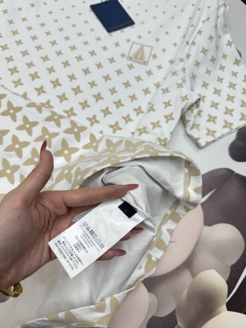 Louis Vuitton T-Shirts GoAnywhere 132465