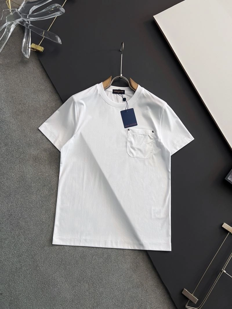 Louis Vuitton T-Shirts WrinkleFree 132468