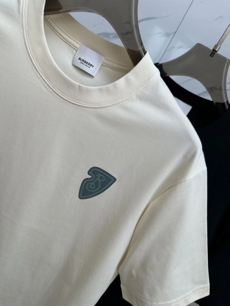 Compact Louis Vuitton T-Shirts 132447