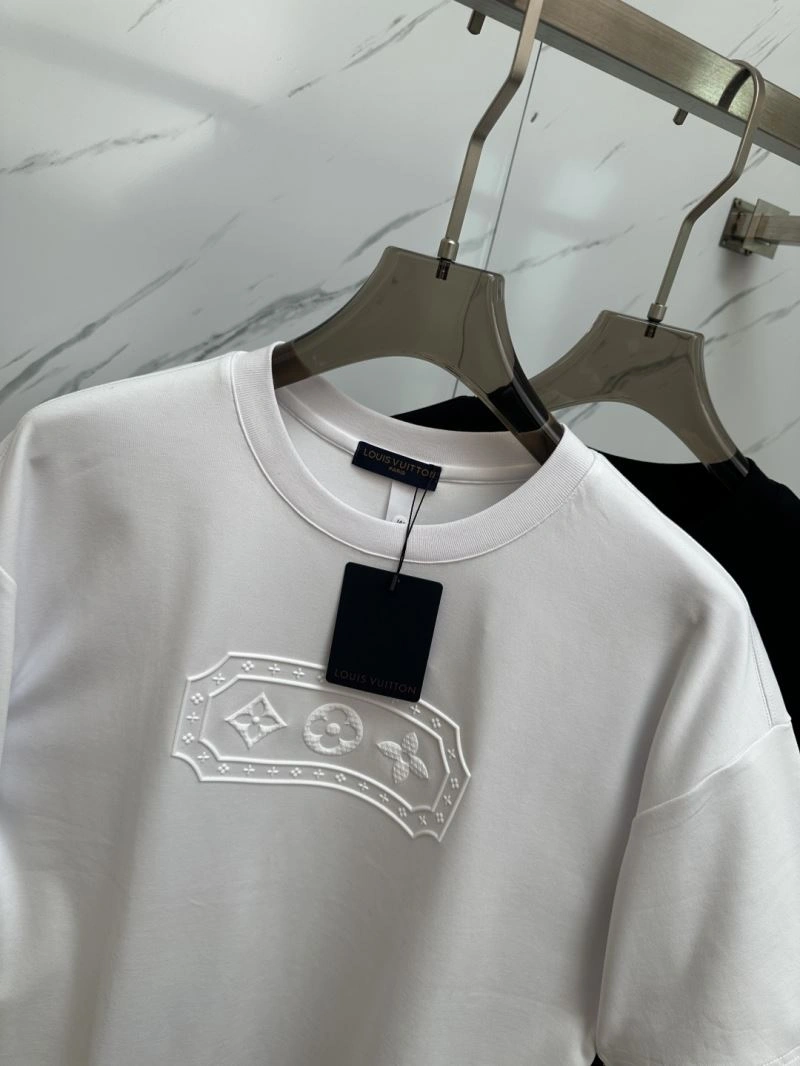 AllSeason Louis Vuitton T-Shirts 132448