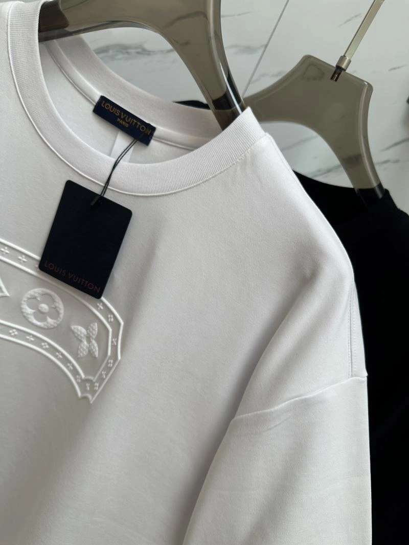 AllSeason Louis Vuitton T-Shirts 132448