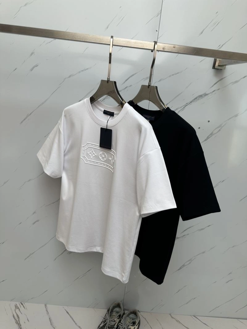 AllSeason Louis Vuitton T-Shirts 132448