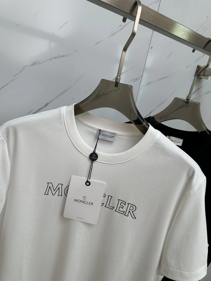 Louis Vuitton T-Shirts Versatile 132444