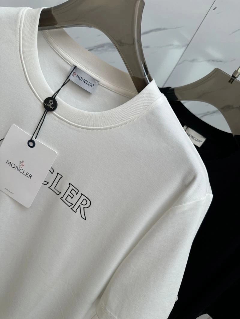 Louis Vuitton T-Shirts Versatile 132444