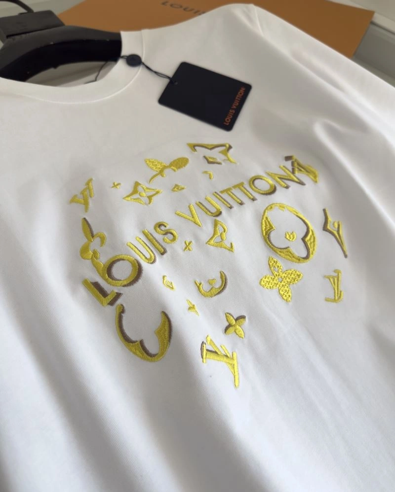 Louis Vuitton T-Shirts FreshLook 132474
